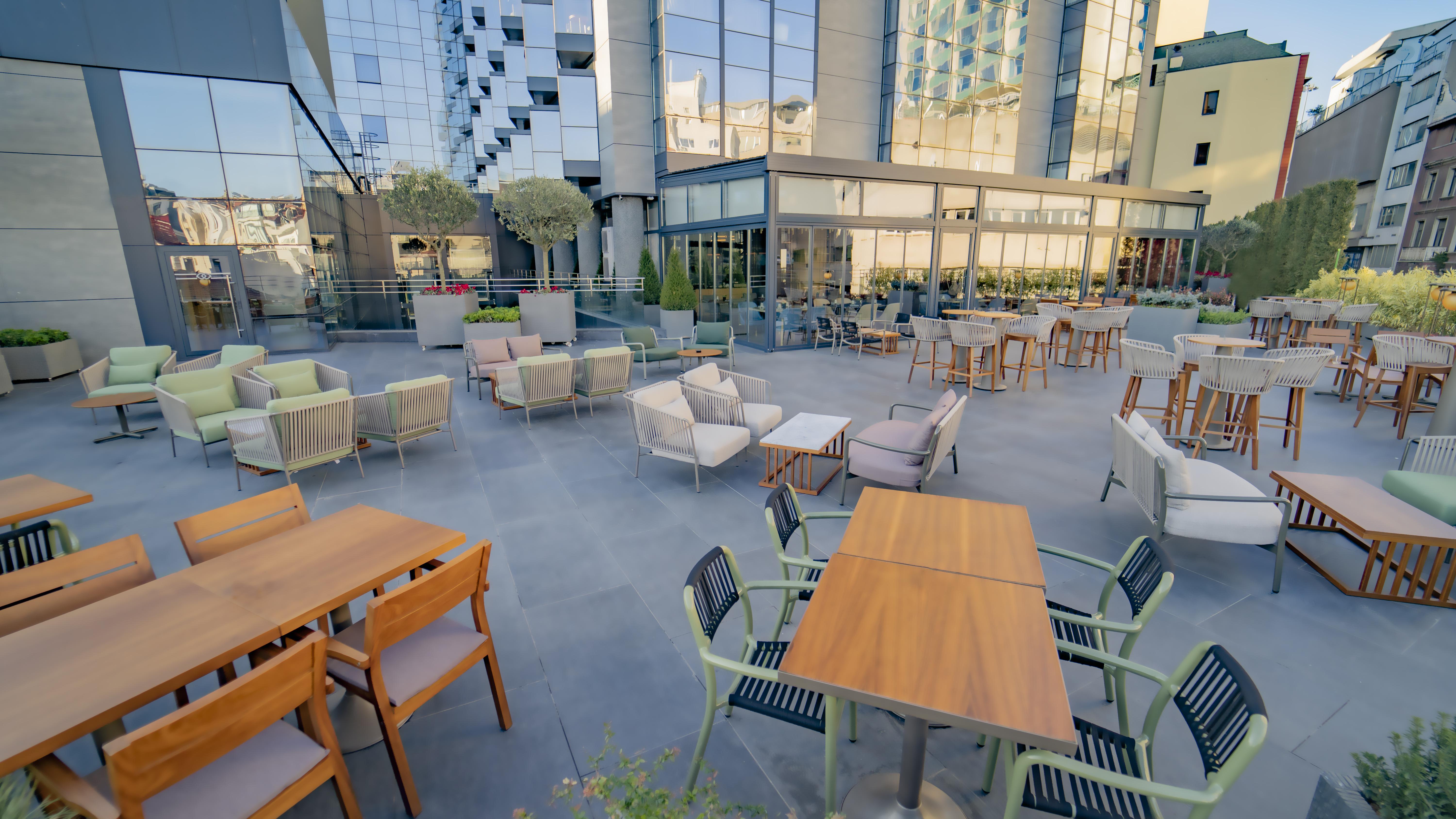 โซฟิเทล อิสตันบูล ทักซิม Hotel ภายนอก รูปภาพ The Sky Bar