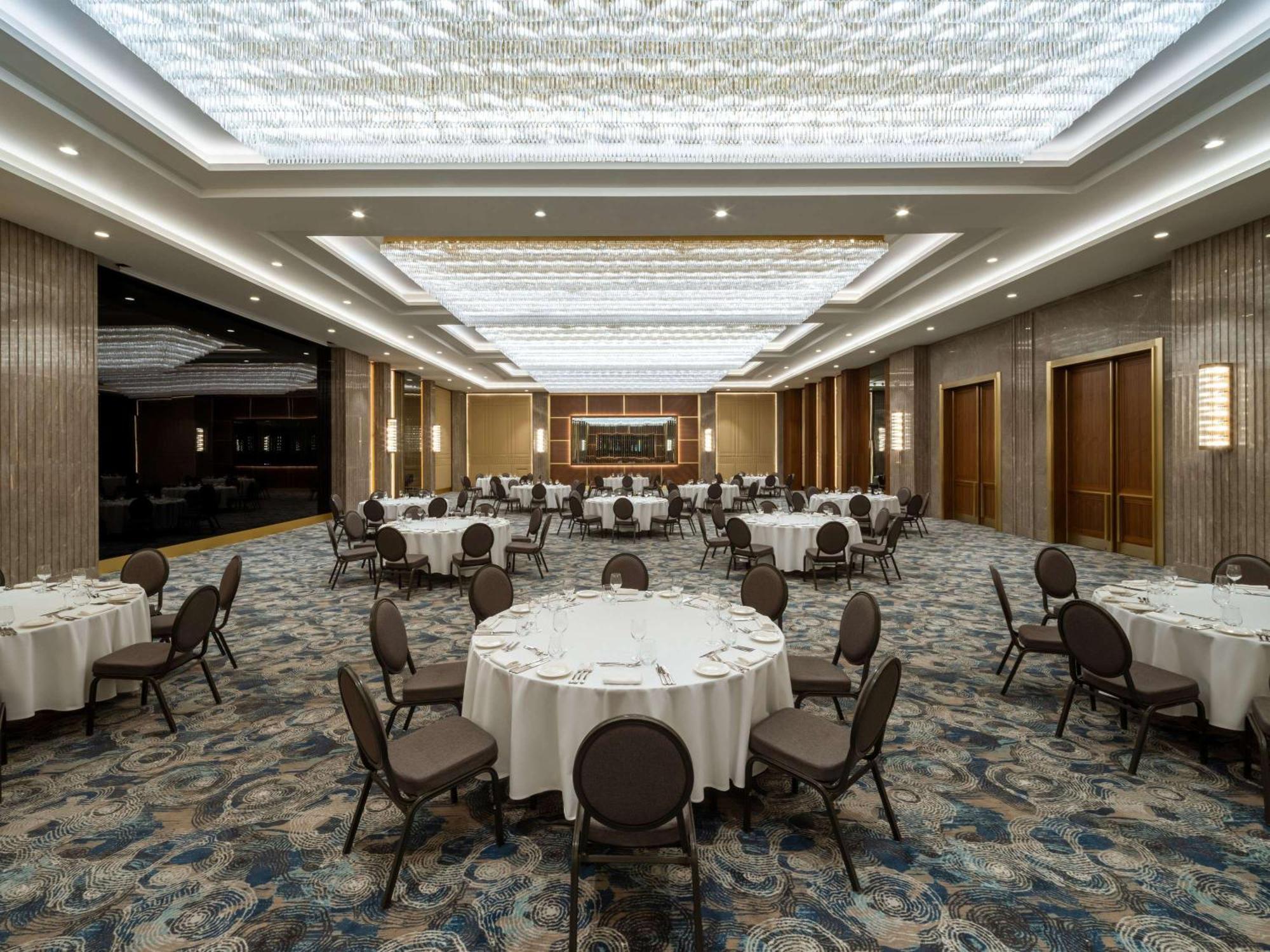 โซฟิเทล อิสตันบูล ทักซิม Hotel ภายนอก รูปภาพ The Grand Ballroom